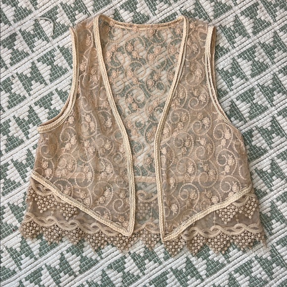 Chico's 30th Anniversary Charlotte Detailed Vest Frappe in Beige - Size S/M - Picture 8 of 10